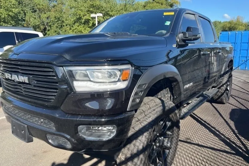 2023 Ram 1500 Laramie photo 1