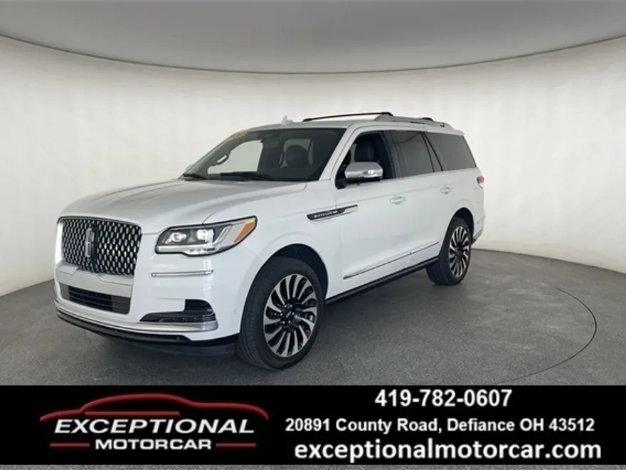 2024 Lincoln Navigator Black Label photo 1