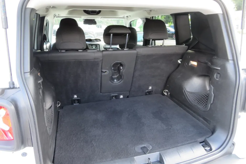 2016 Jeep Renegade Latitude photo 1