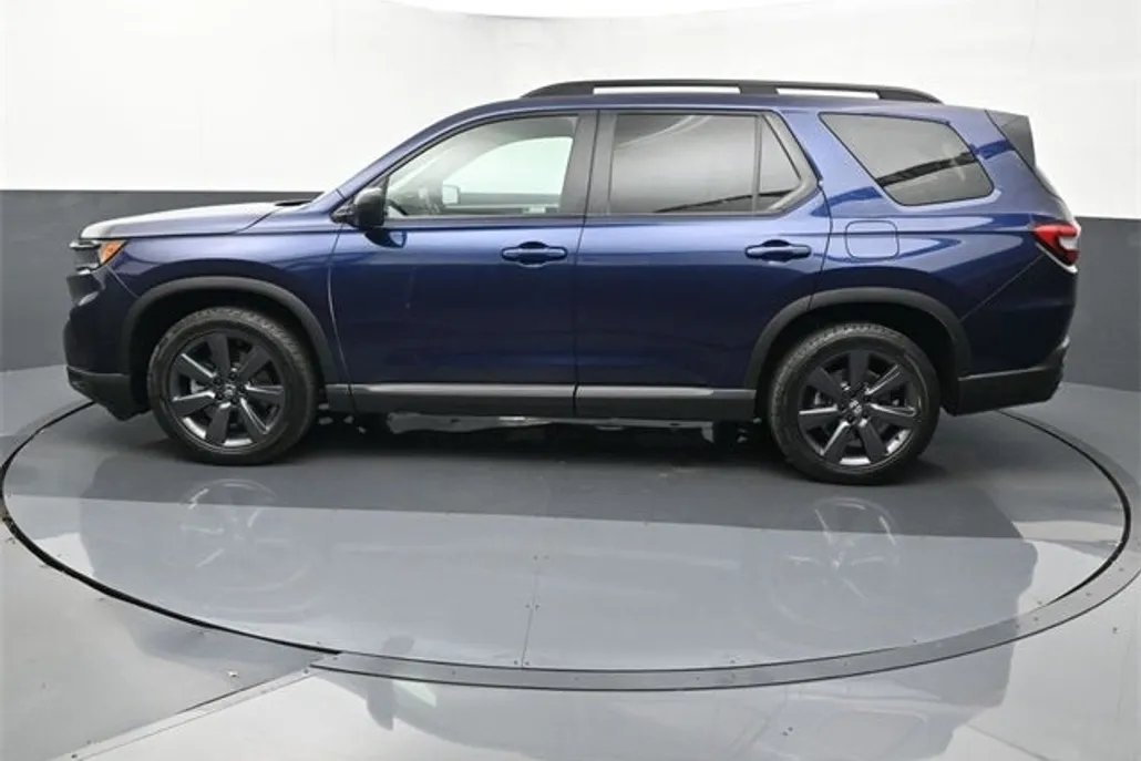 2023 Honda Pilot Sport photo 1