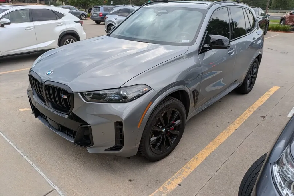 2024 Bmw X5 M60i photo 1