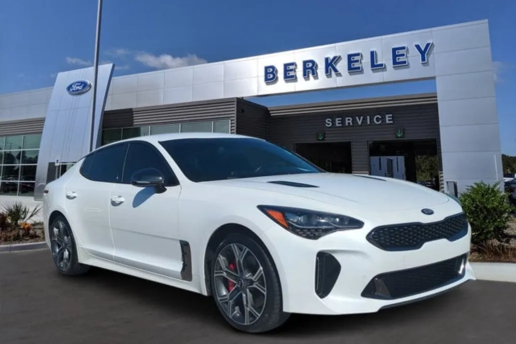 2020 Kia Stinger GT photo 1