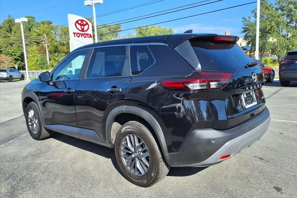 2023 Nissan Rogue S photo 1
