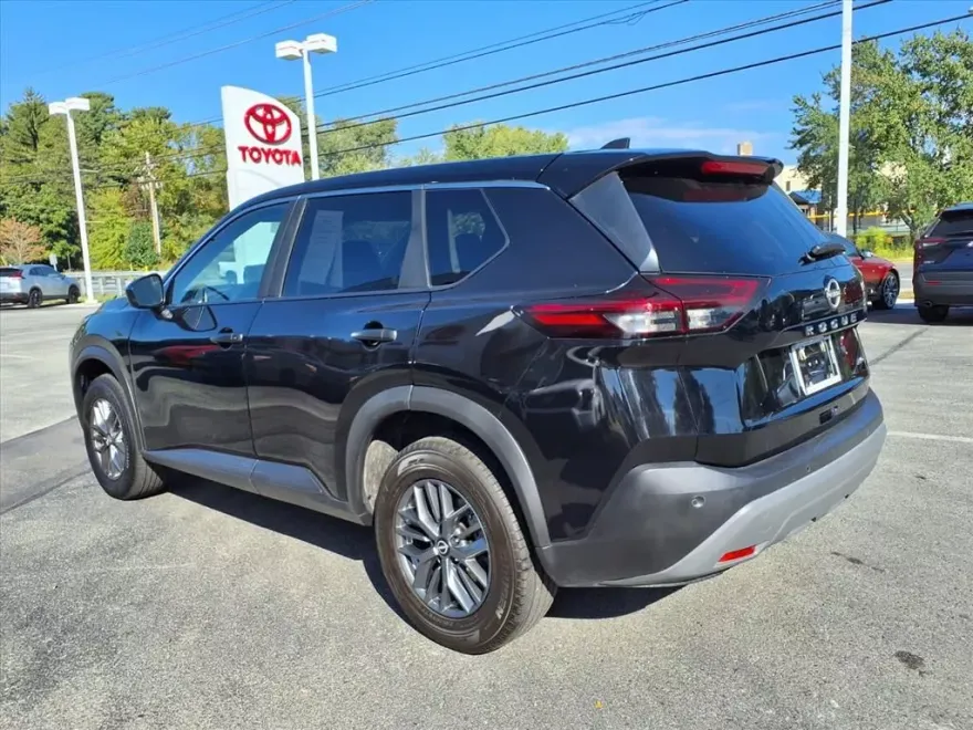2023 Nissan Rogue S photo 1