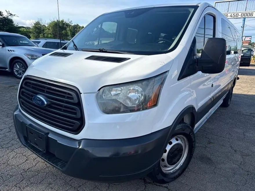 2016 Ford Transit XLT photo 1