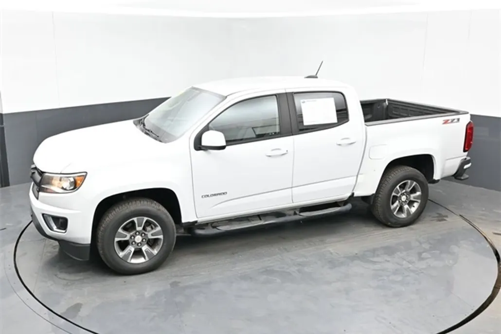 2019 Chevrolet Colorado Z71 photo 1