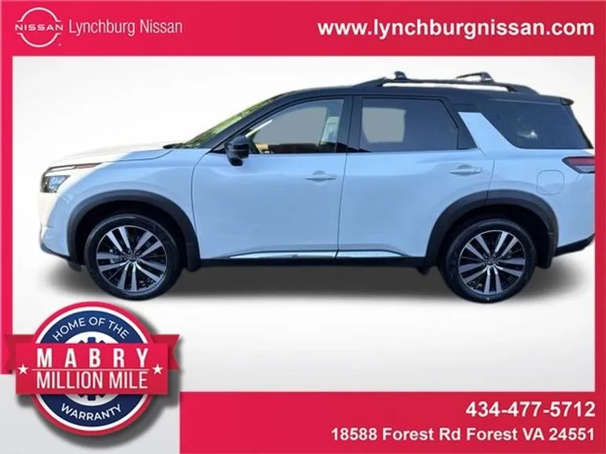 2025 Nissan Pathfinder Platinum photo 1
