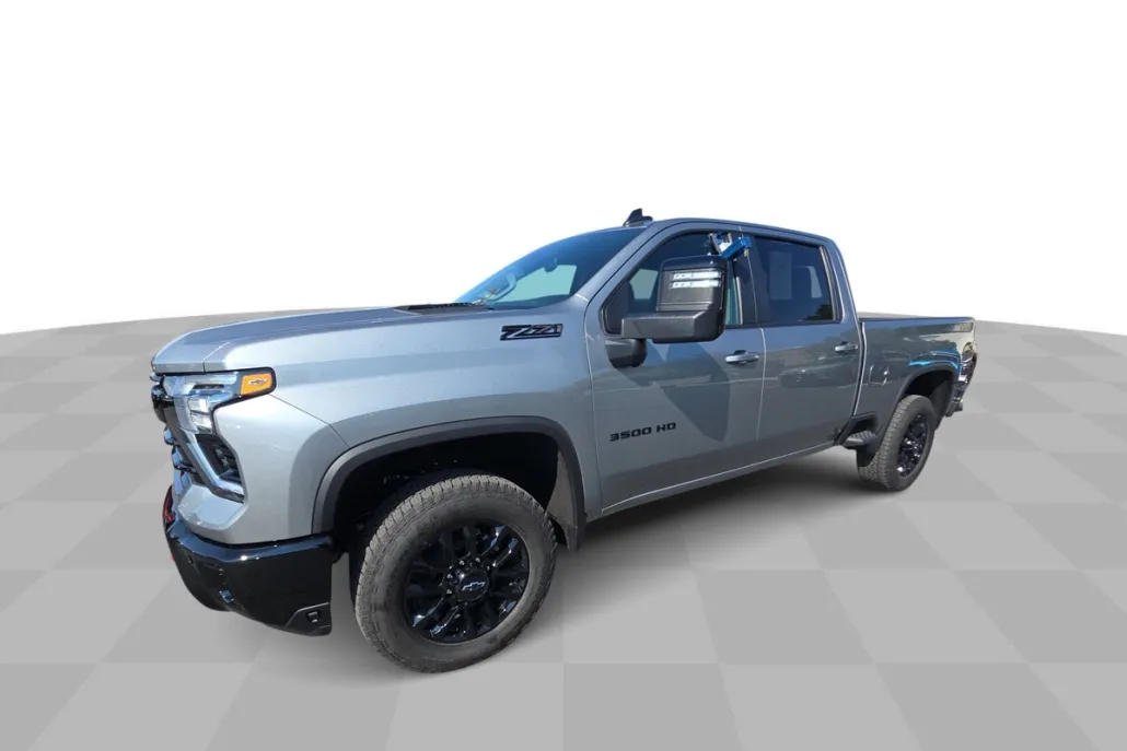 2025 Chevrolet Silverado 3500HD LT photo 1