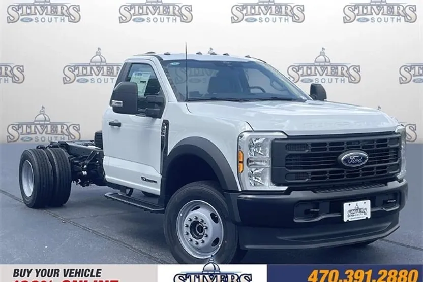 2025 Ford F-600 photo 1