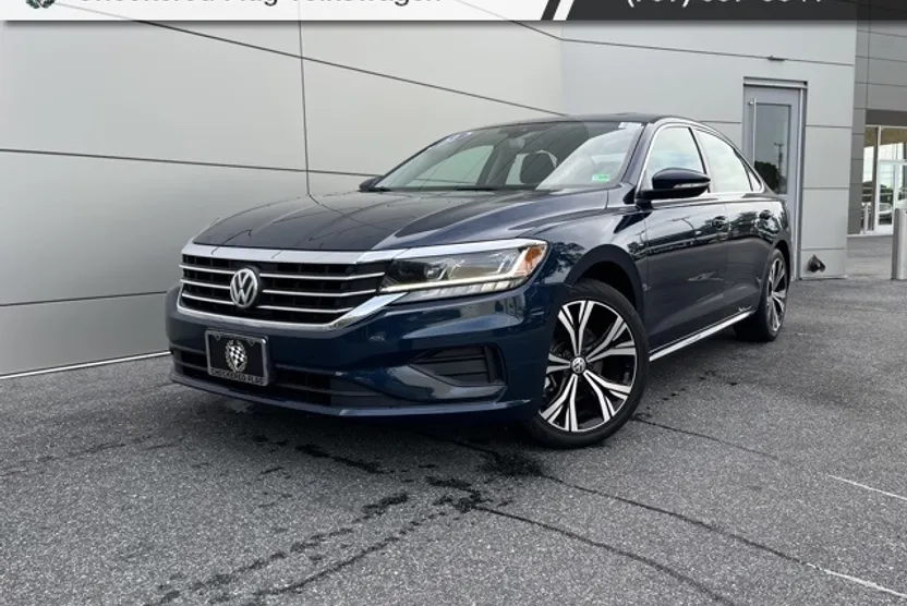 2022 Volkswagen Passat 2.0T SE photo 1