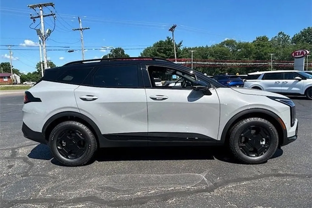 2026 Kia Sportage X-Pro Prestige photo 1