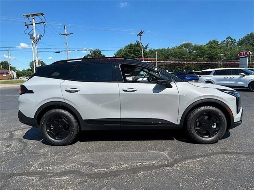 2026 Kia Sportage X-Pro Prestige photo 1