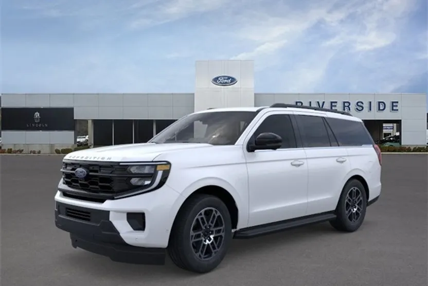 2025 Ford Expedition photo 1