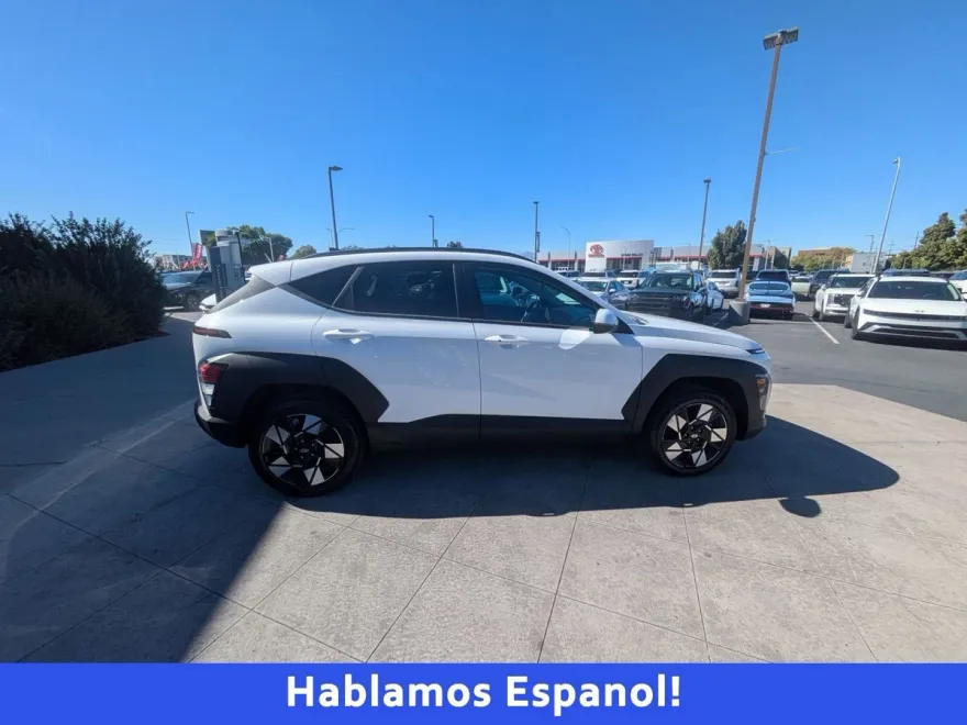 2024 Hyundai Kona SEL photo 1