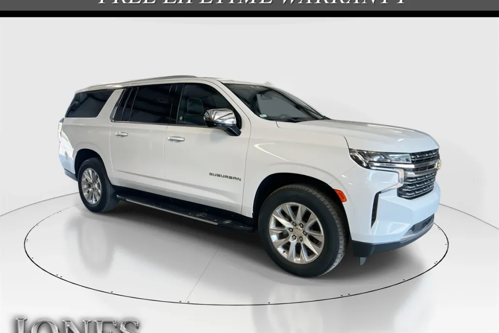 2023 Chevrolet Suburban Premier photo 1