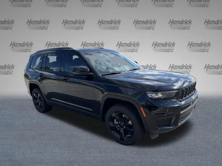 2025 Jeep Grand Cherokee L photo 1
