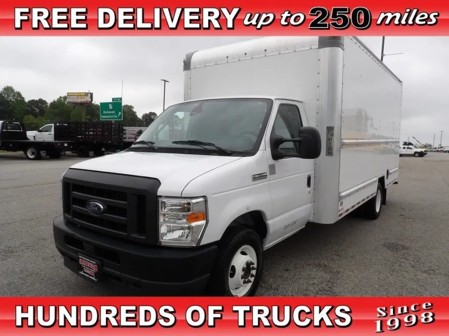 2021 Ford E-350 photo 1