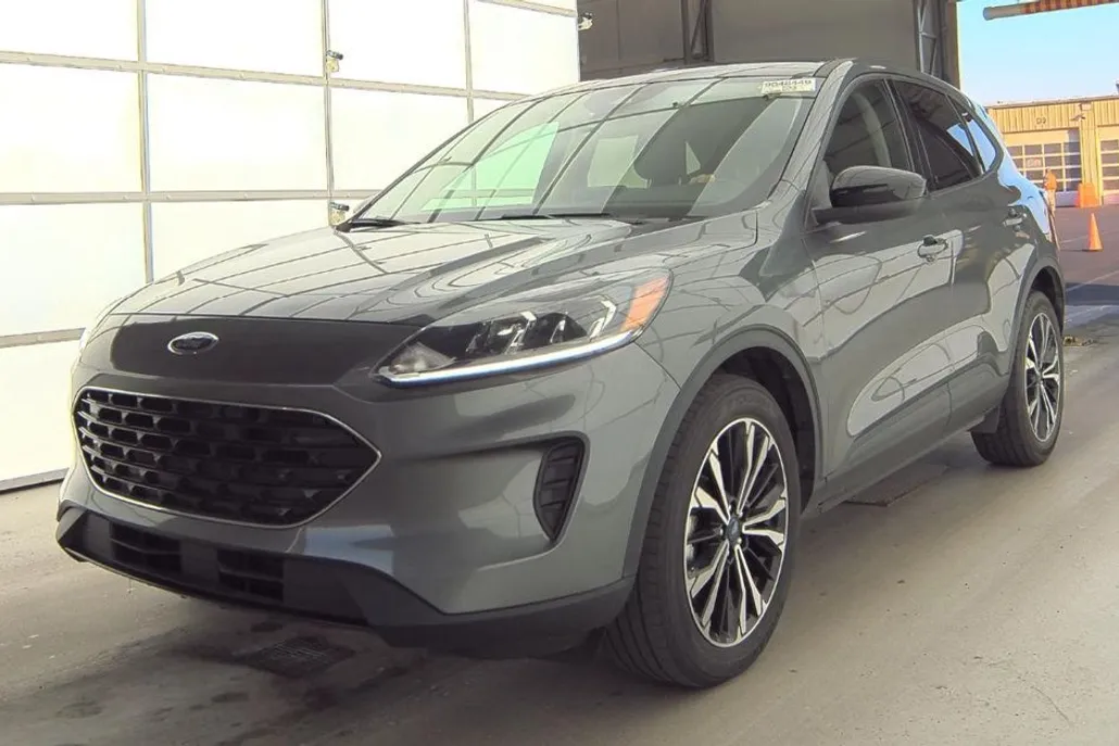 2021 Ford Escape SE photo 1
