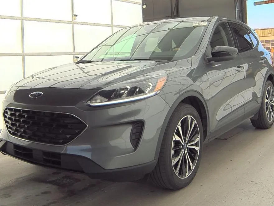 2021 Ford Escape SE photo 1