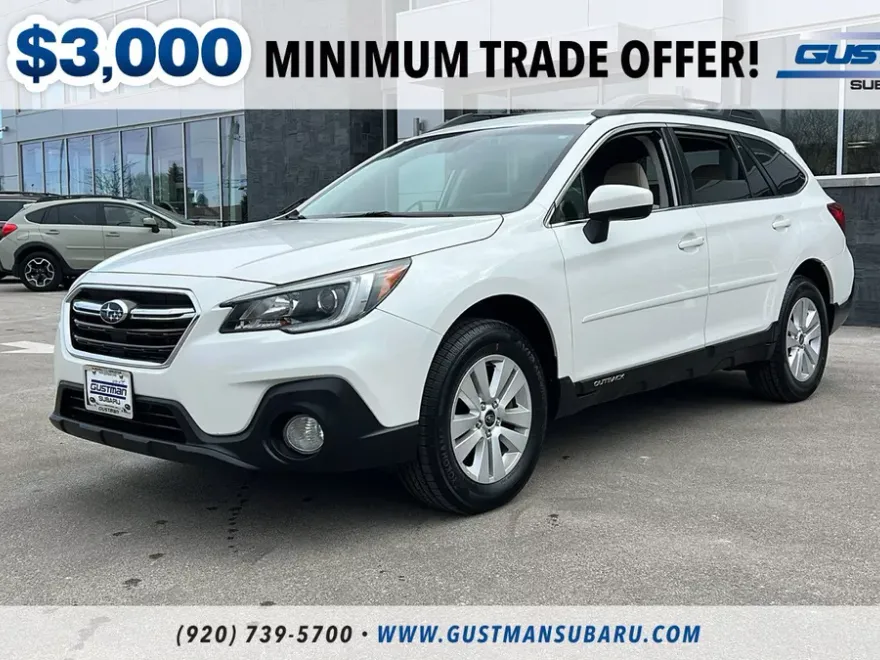 2019 Subaru Outback 2.5i Premium photo 1