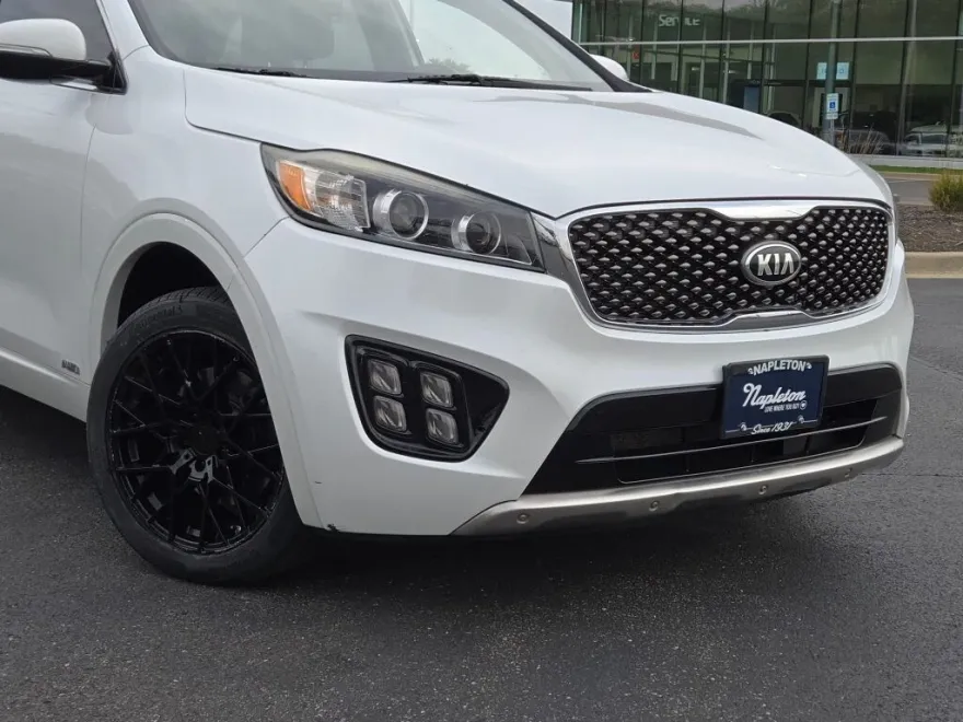 2016 Kia Sorento SX Limited photo 1