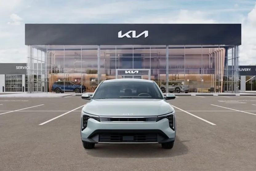 2025 Kia K4 EX photo 1