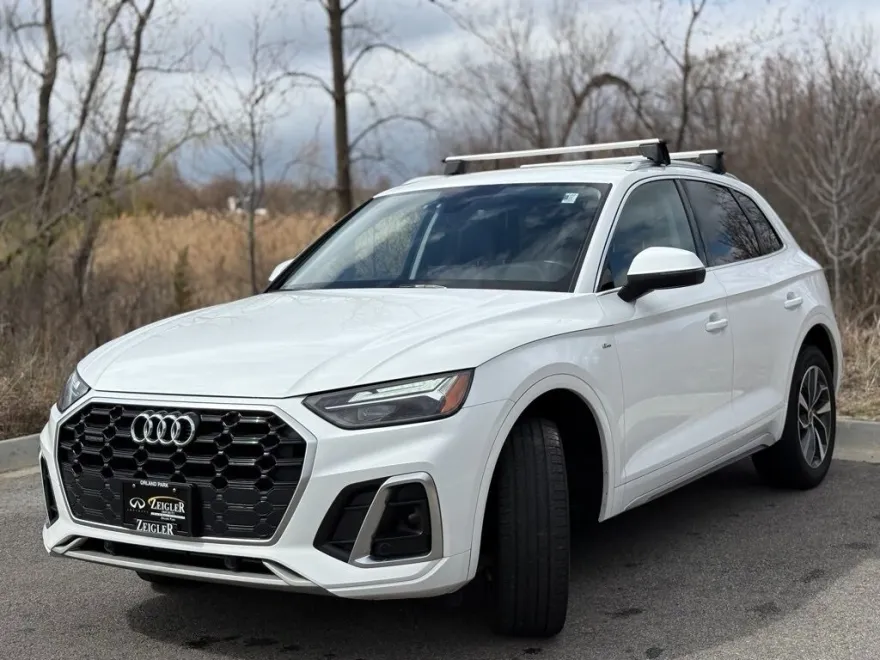 2022 Audi Q5 45 S line Premium photo 1