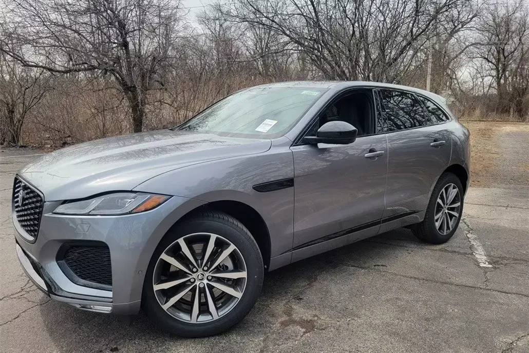 2026 Jaguar F-PACE P250 R-Dynamic S photo 1