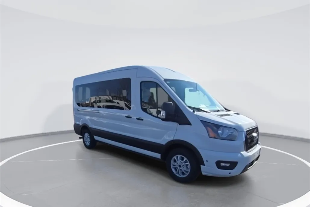 2024 Ford Transit Passenger XLT photo 1
