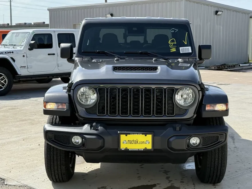 2025 Jeep Gladiator Sport S photo 1