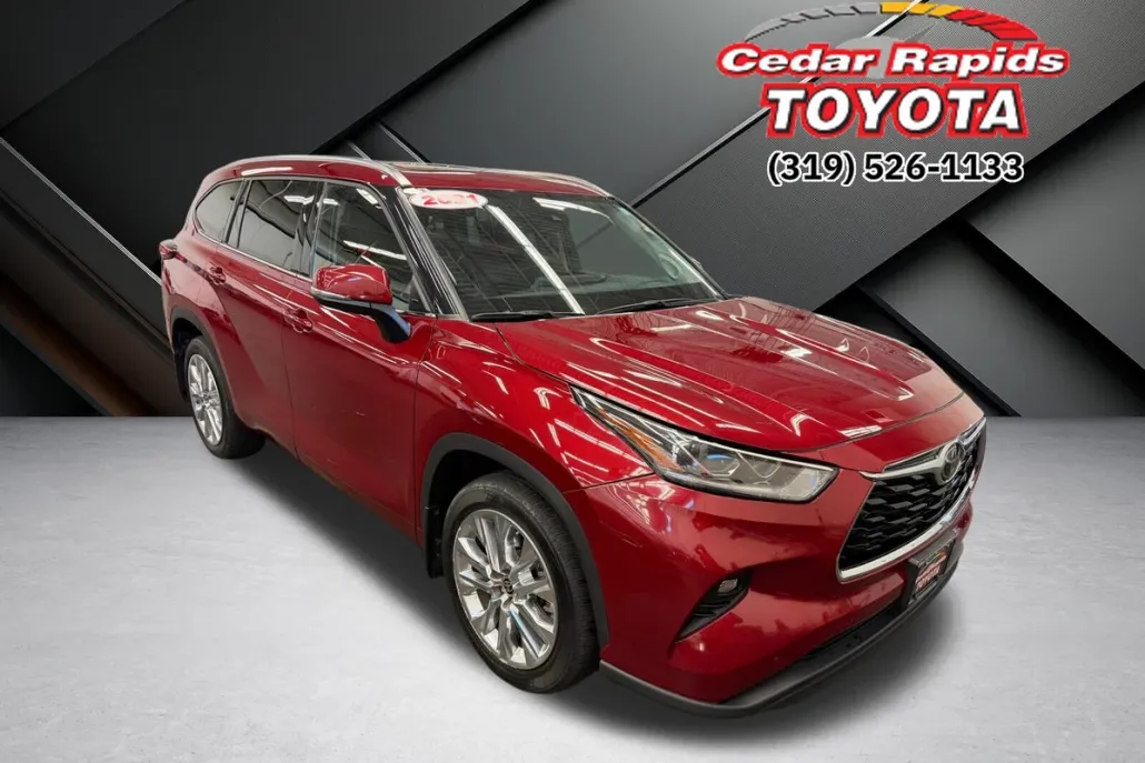 2021 Toyota Highlander Limited photo 1