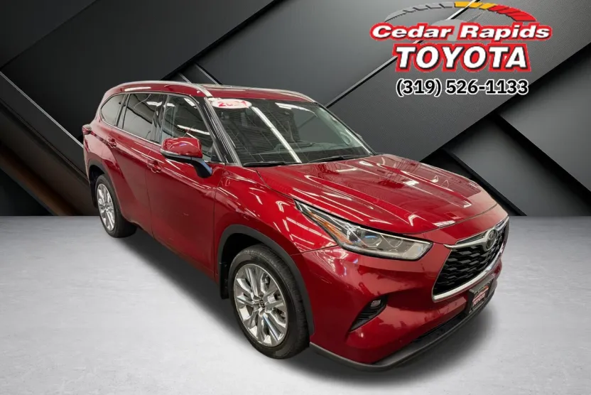 2021 Toyota Highlander Limited photo 1