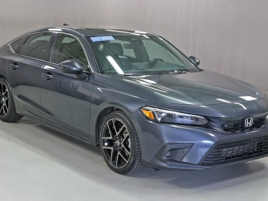 2022 Honda Civic Hatchback Sport Touring photo 1