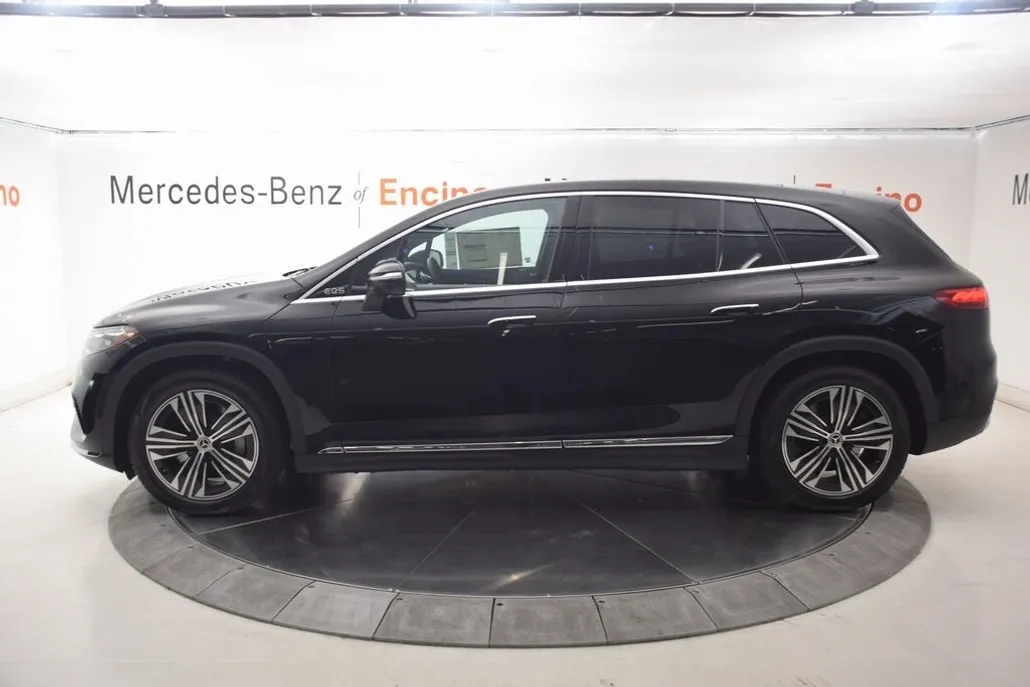 2026 Mercedes Benz EQS SUV 450 4MATIC photo 1