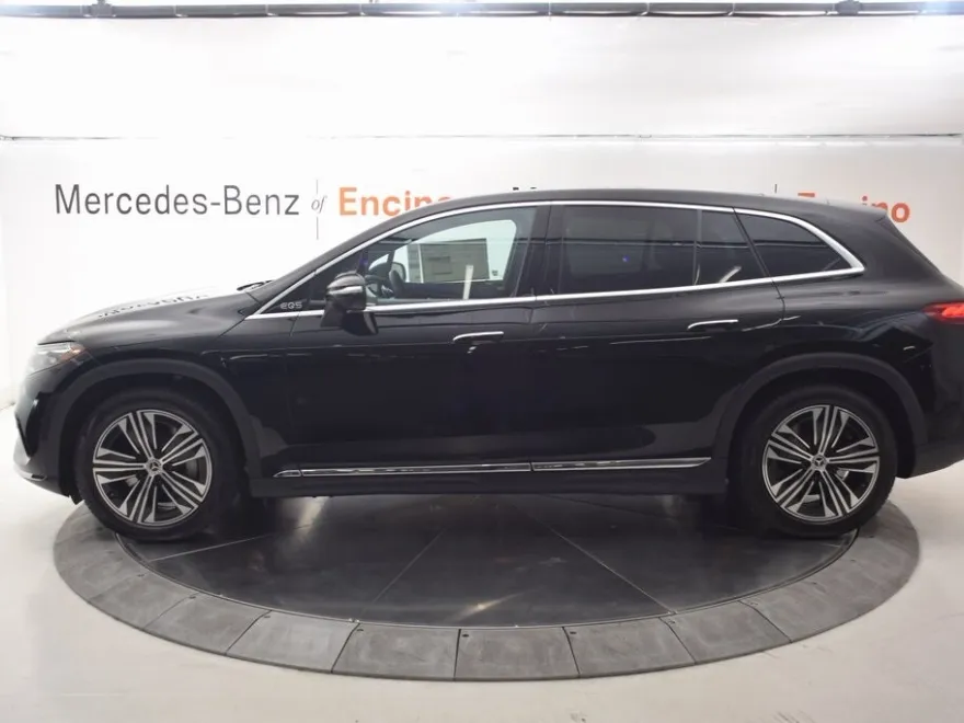 2026 Mercedes Benz EQS SUV 450 4MATIC photo 1