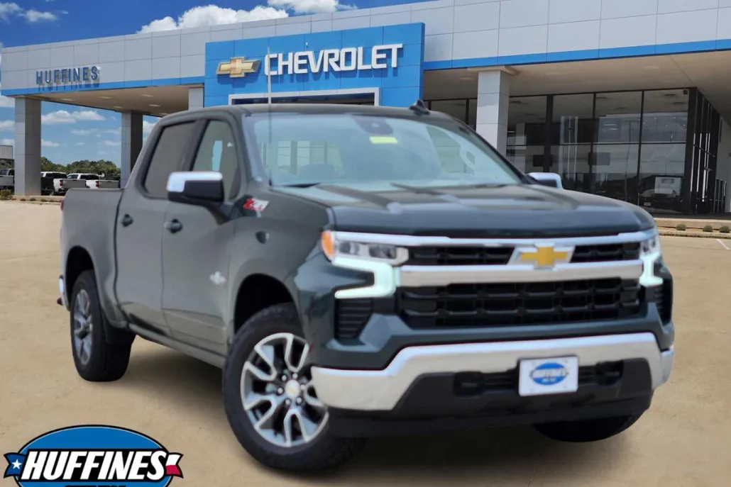 2025 Chevrolet Silverado 1500 LT photo 1