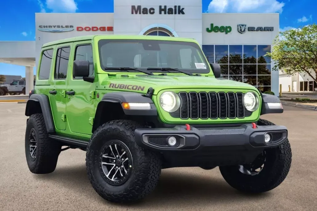 2025 Jeep Wrangler Rubicon photo 1