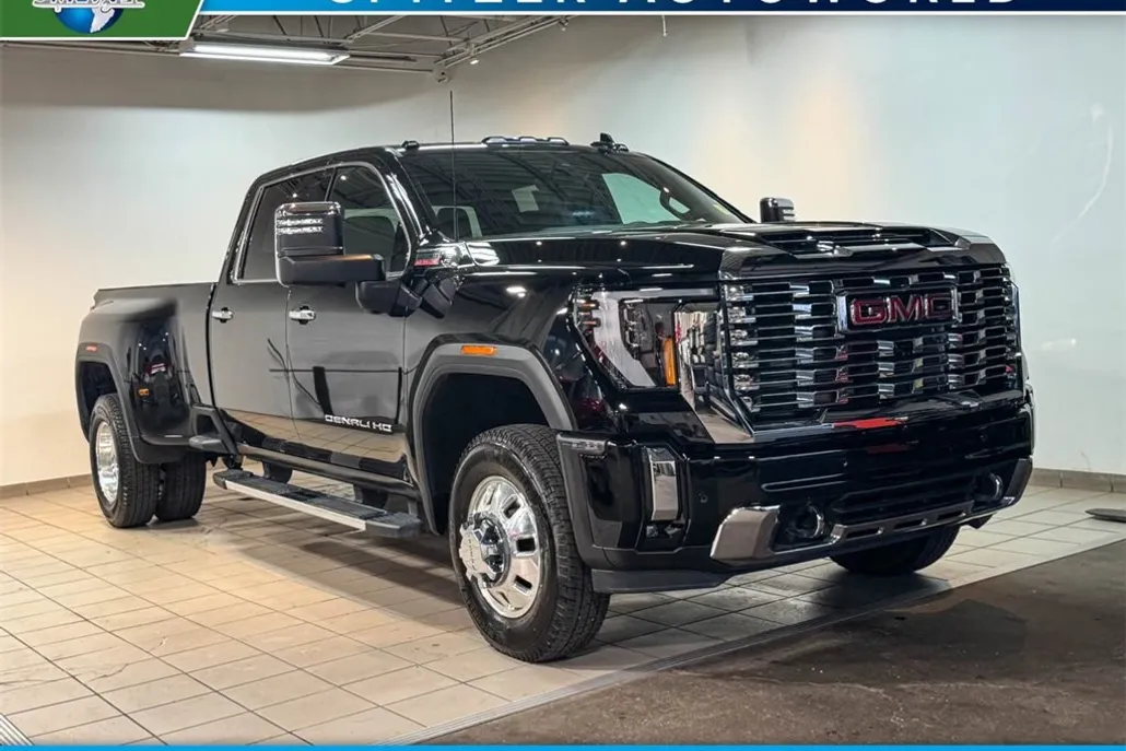 2024 Gmc Sierra 3500 HD Denali photo 1