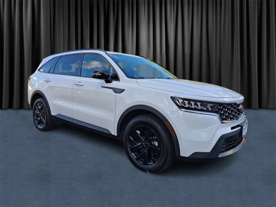 2021 Kia Sorento S photo 1