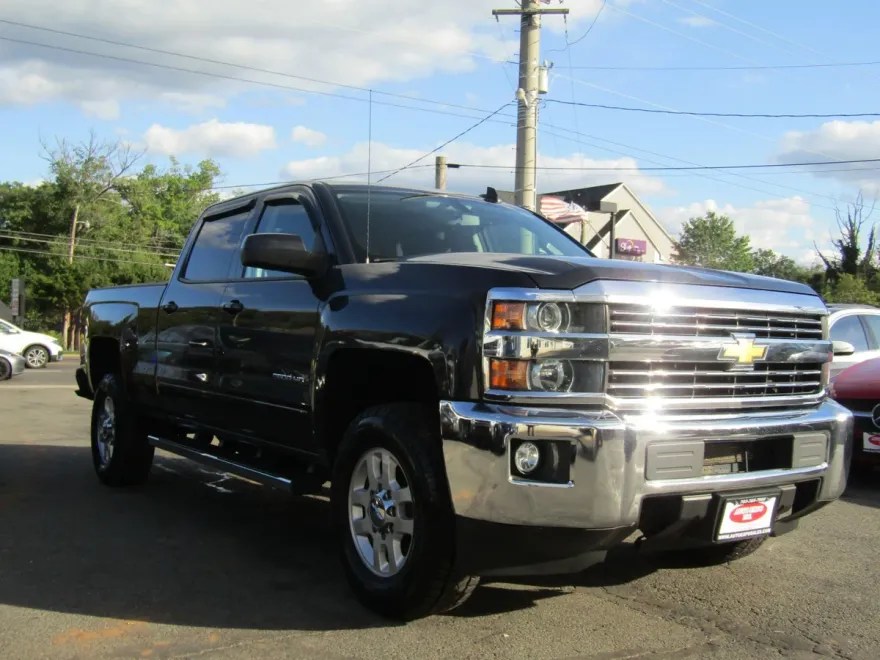 2015 Chevrolet Silverado 2500HD LT photo 1