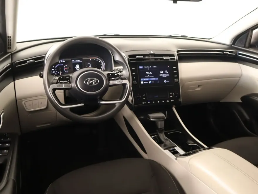 2024 Hyundai Tucson SEL photo 1
