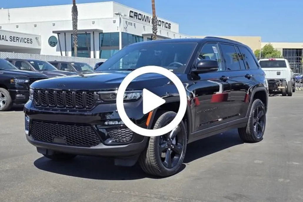 2025 Jeep Grand Cherokee Limited photo 1