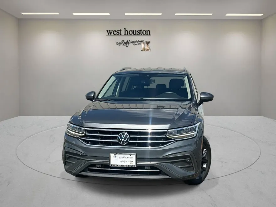 2022 Volkswagen Tiguan SE photo 1