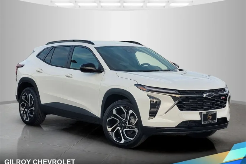 2025 Chevrolet Trax photo 1