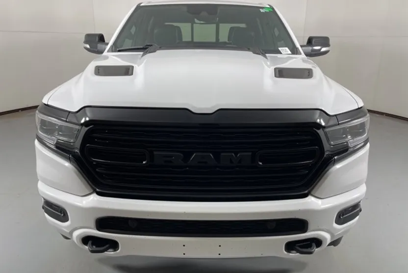 2022 Ram 1500 Limited photo 1