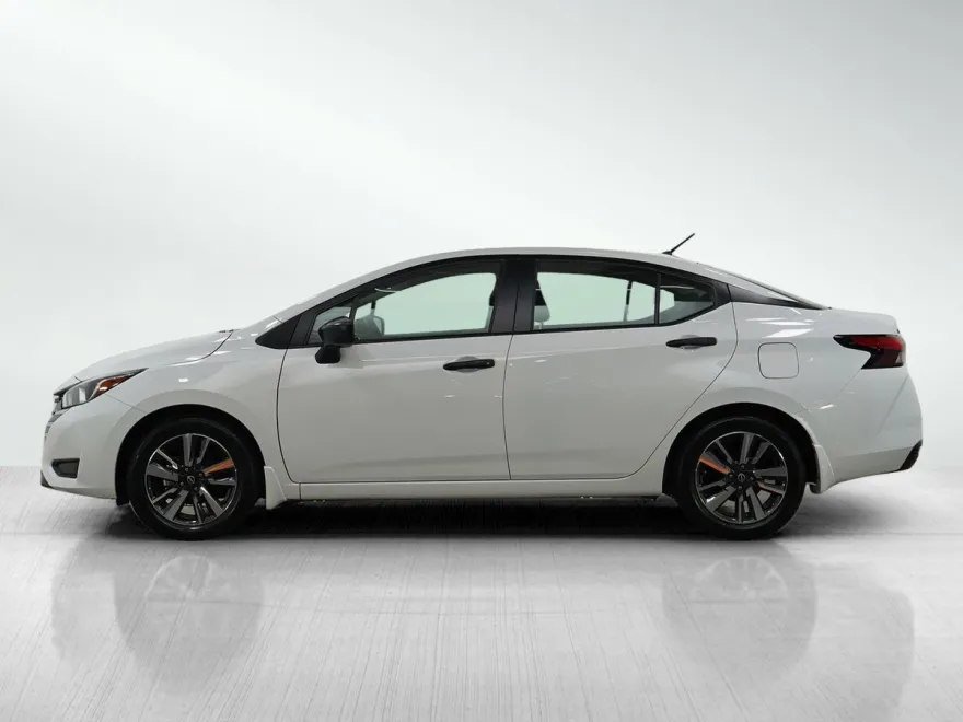 2024 Nissan Versa S photo 1