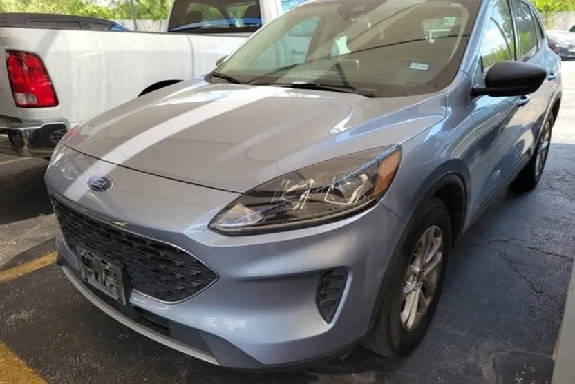 2022 Ford Escape SE photo 1
