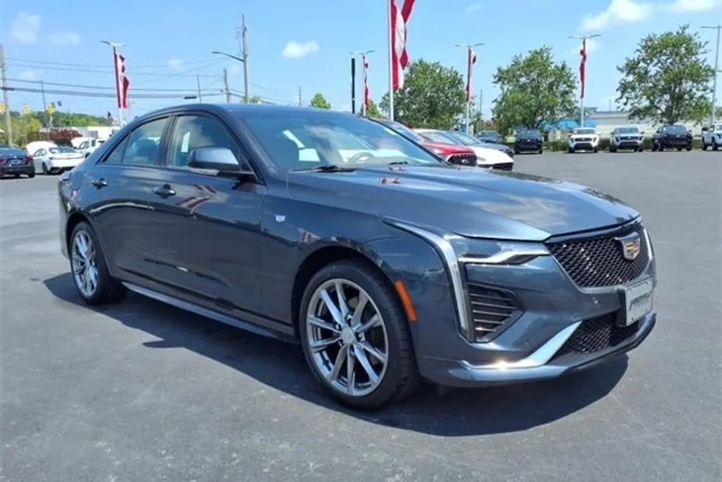 2022 Cadillac CT4 Sport photo 1