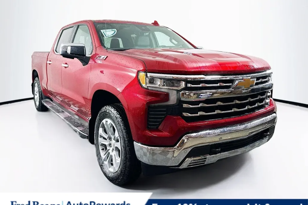2025 Chevrolet Silverado 1500 LTZ photo 1