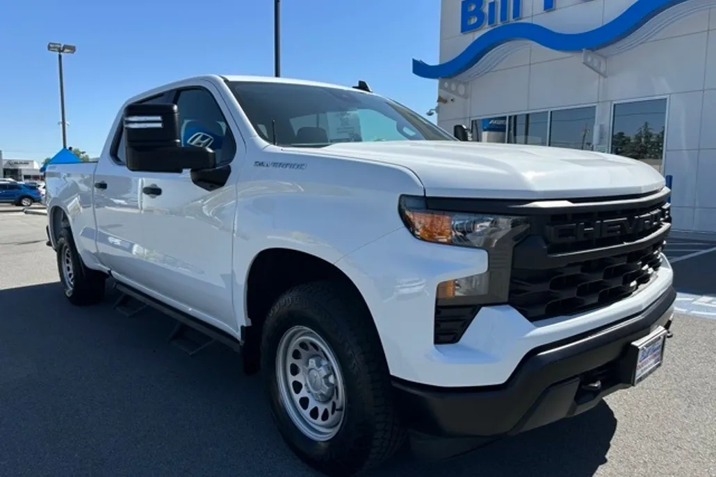 2024 Chevrolet Silverado 1500 photo 1